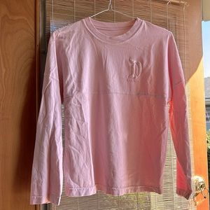 Disneyland Park XL kids light pink spirit jersey fits like a small